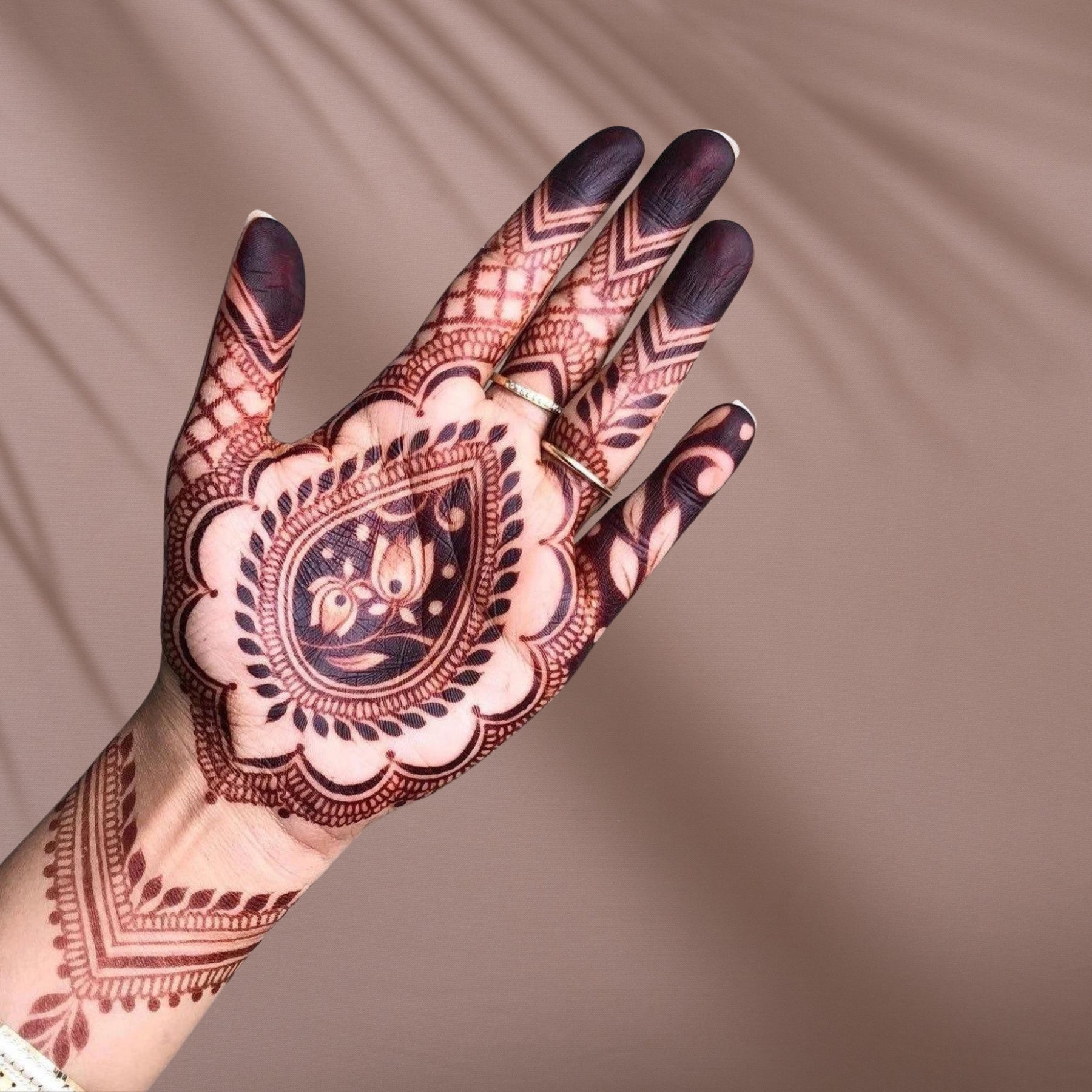 organic henna cones with euclyptus oil